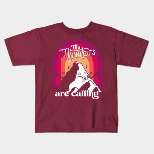 The mountains are calling vintage cartoon Kids T-Shirt